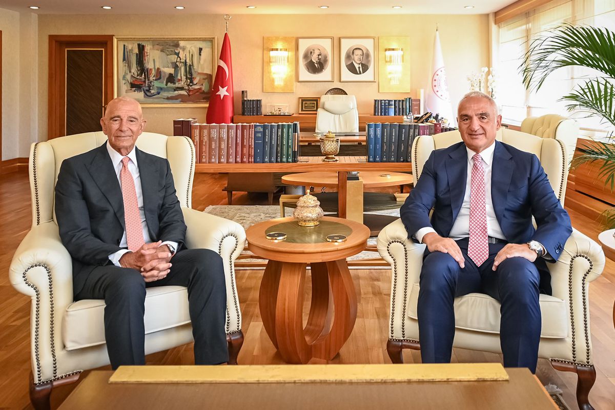 Bakan Ersoy, ABD Büyükelçisi Barrack ile Kültür ve Turizm İş Birliğini Görüştü