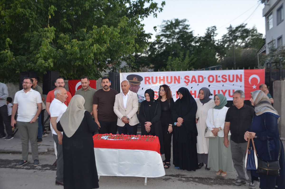 Malazgirt'te şehit binbaşı Arslan Kulaksız anıldı