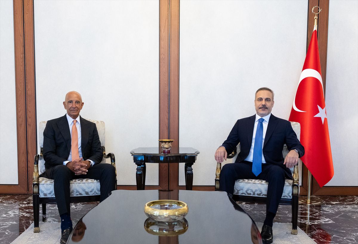 Fidan ve ABD Temsilcisi Barrack Ankara'da Görüştü