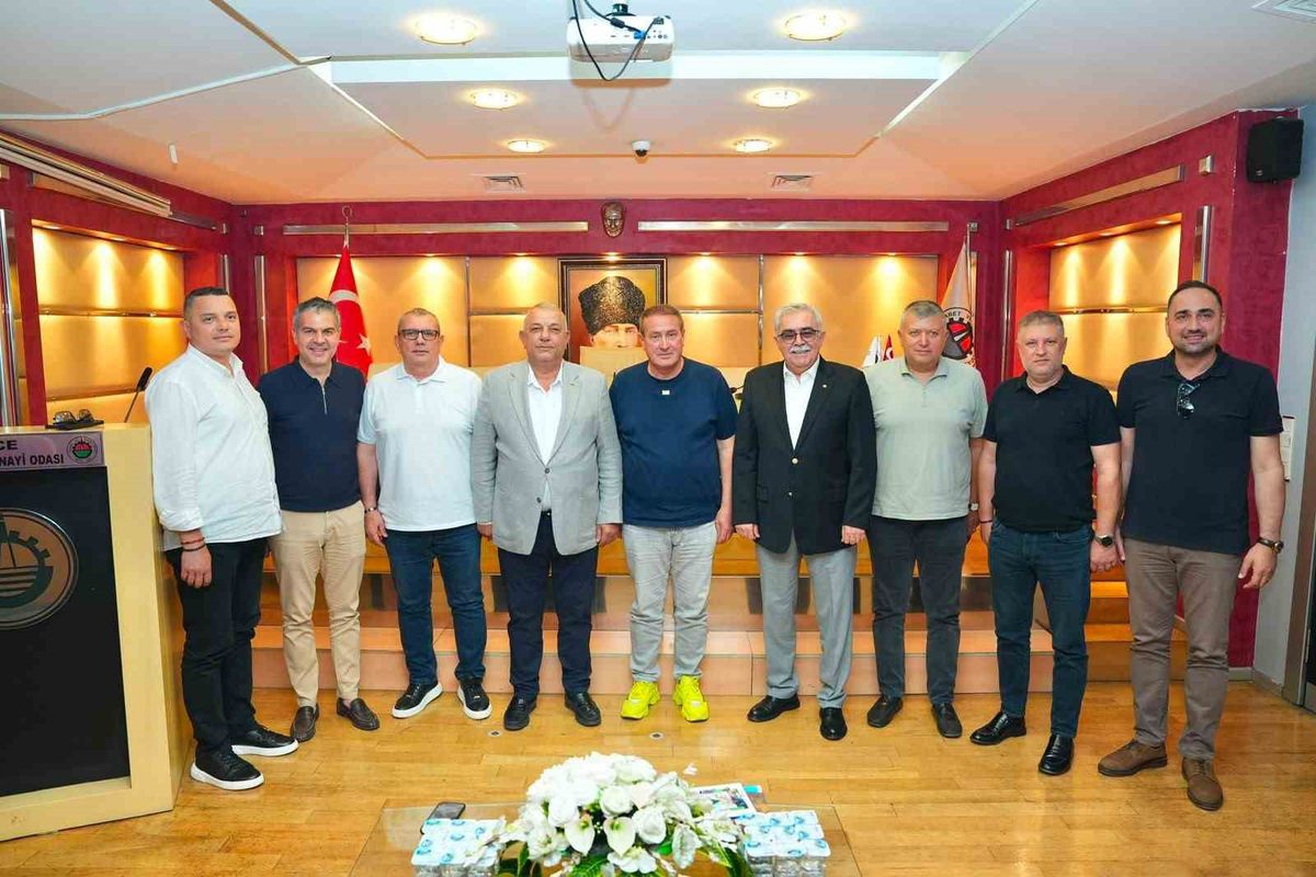 Düzcespor'un ilk deplasman masrafını Ticaret ve Sanayi Odası karşılayacak