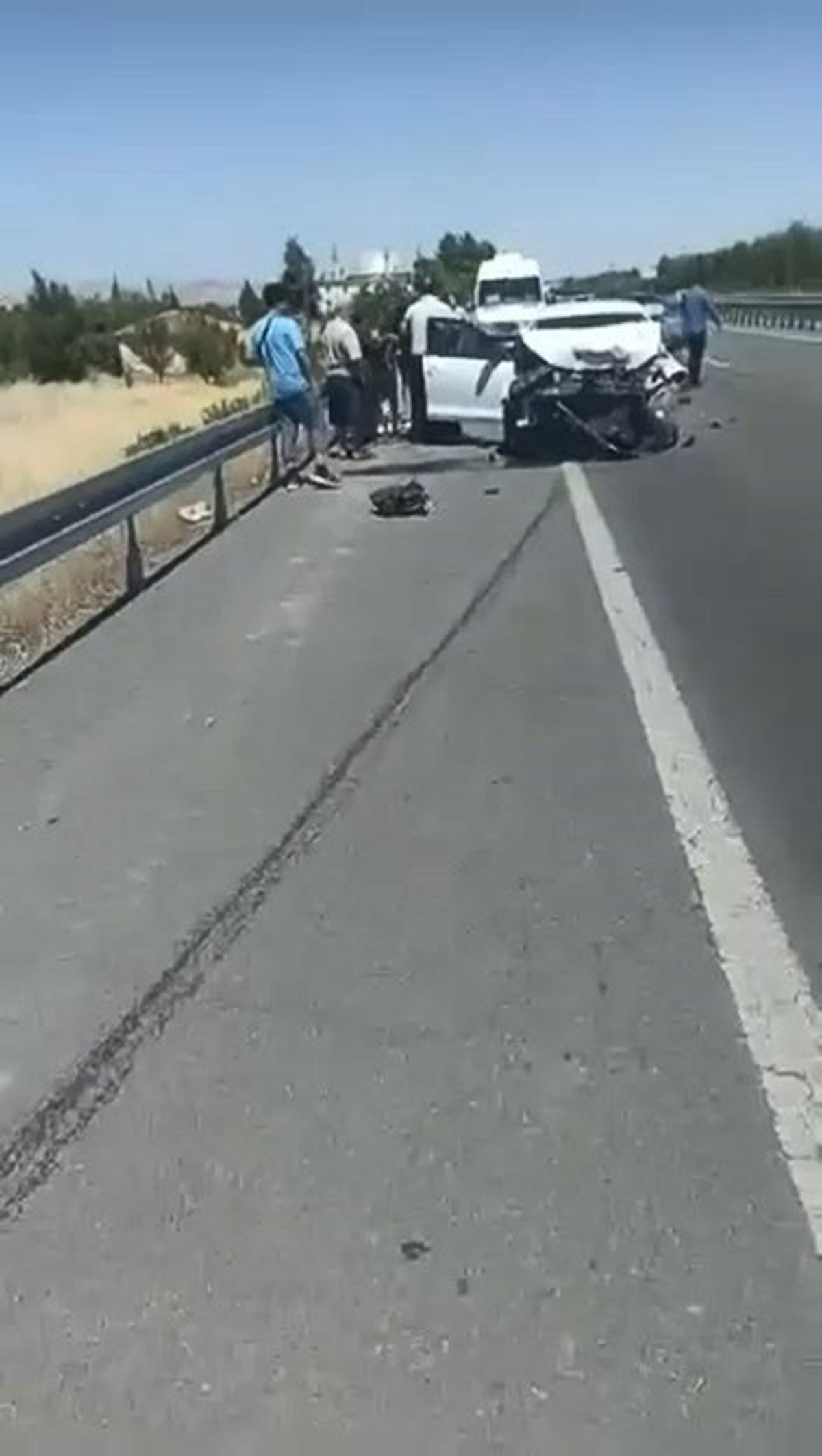 Elazığ'da Otomobil Traktöre Arkadan Çarptı: 1 Yaralı