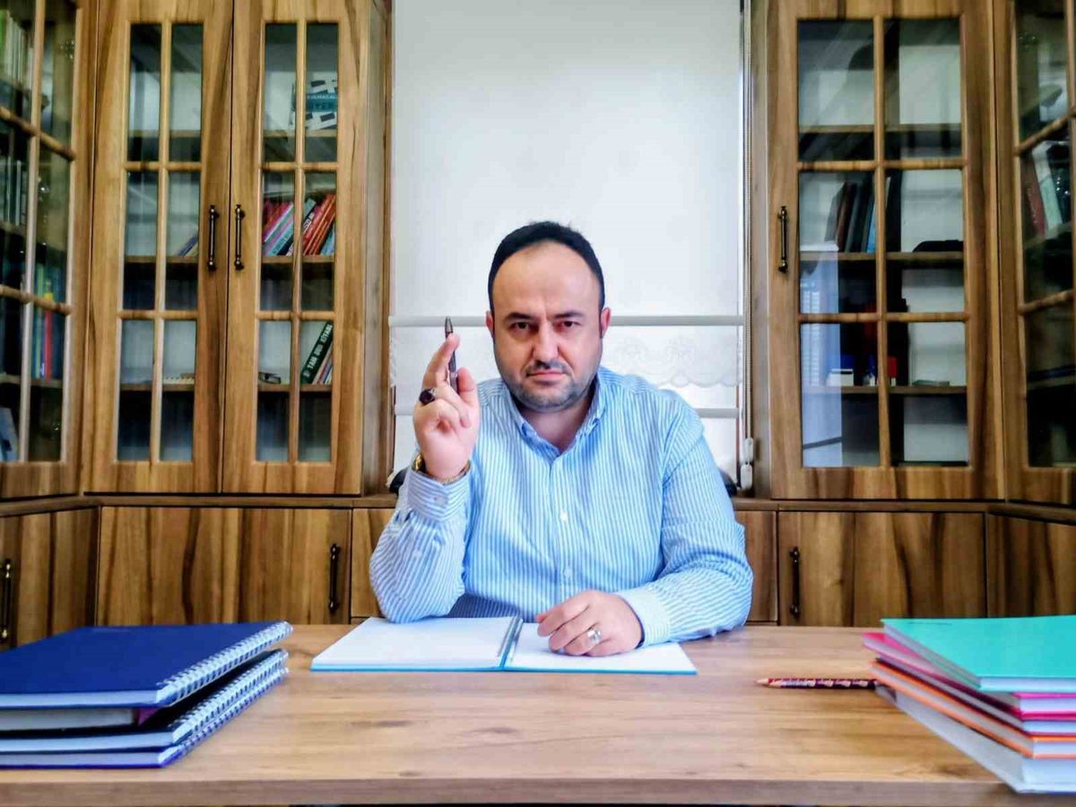 Karaoğlanlı Kavşağı'nda Son Kazada İki Kişi Hayatını Kaybetti: Dernek Başkanından Acil Sinyalizasyon Çağrısı