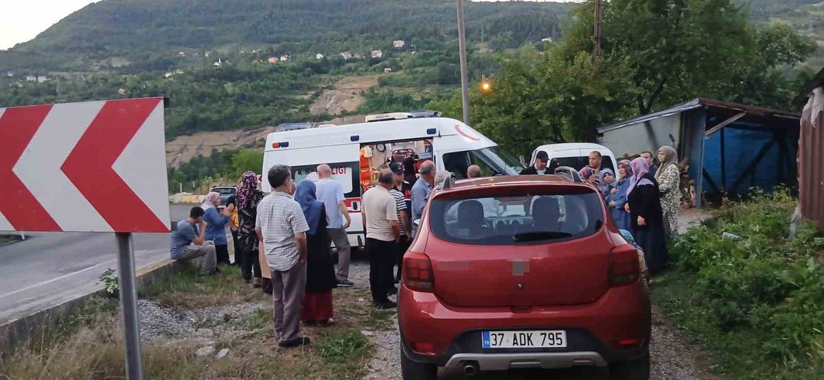 İnebolu'da Freni Boşalan Araç Anne ve İki Çocuğuna Çarptı