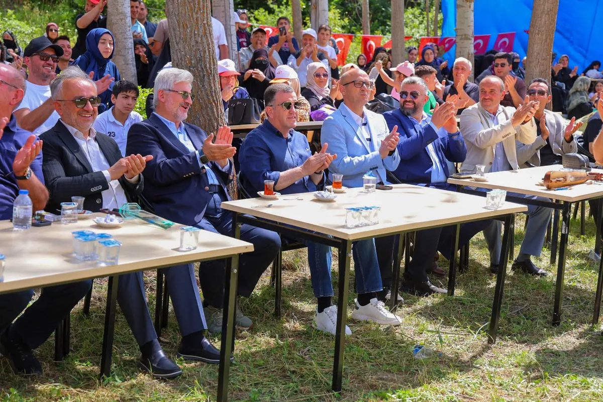 Bayburt'un Koçbayır Köyünde İlk Gönül Şenliği Coşkuyla Kutlandı