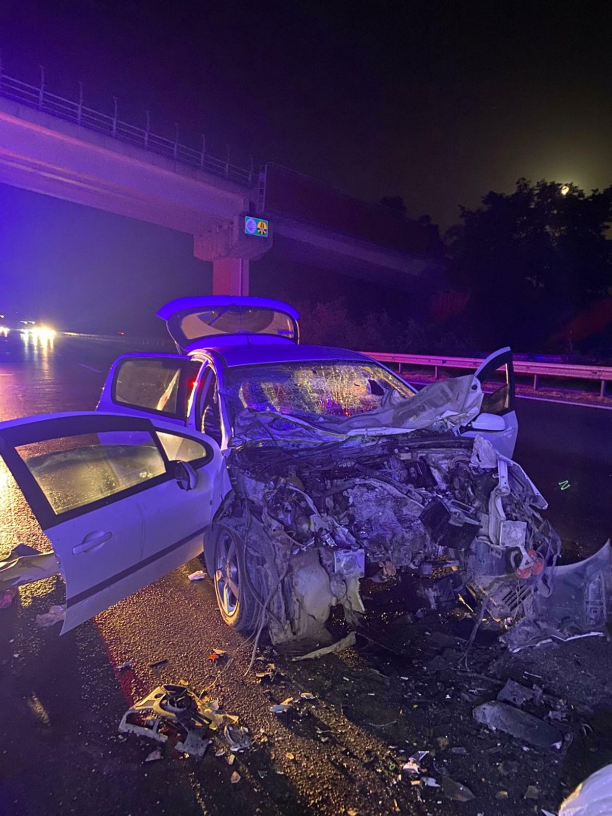 Germencik'te Kamyona Çarpan Otomobilde 1 Ölü, 3 Yaralı