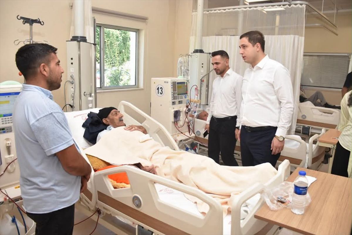 Kaymakam Başar, Sason Devlet Hastanesi'nde hastaları ziyaret etti
