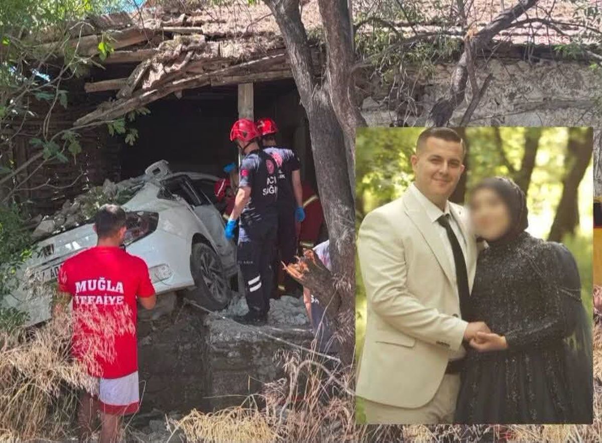 Seydikemer'de bağ evine çarpan otomobilin enkazı.