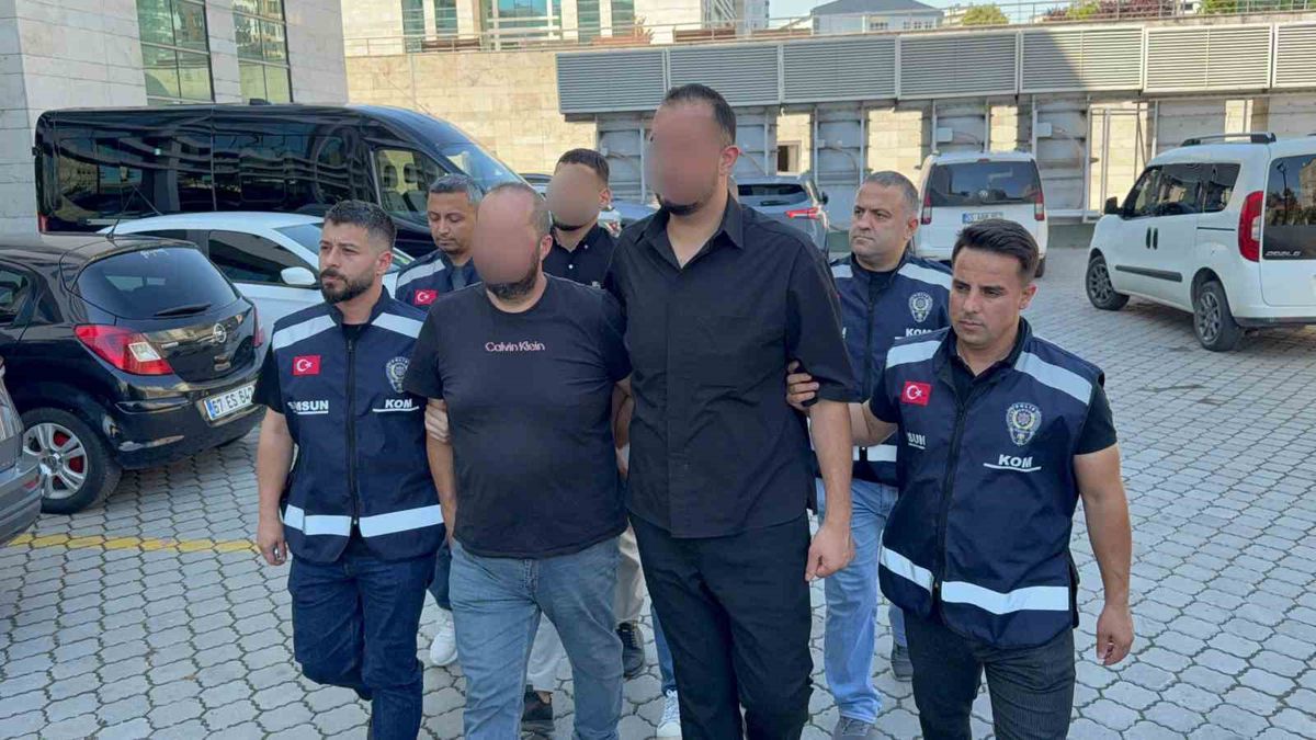 Samsun'da 4 ruhsatsız tabanca ele geçirildi