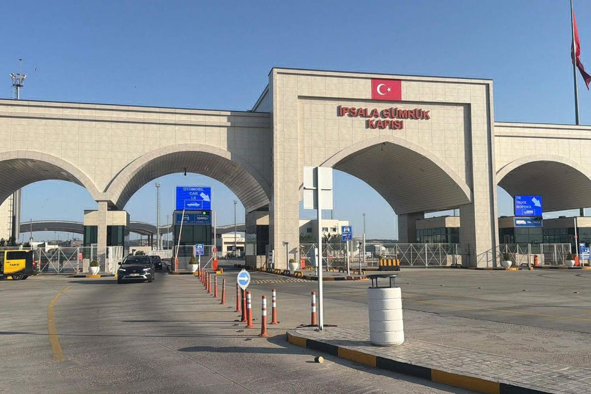Komşudaki eylem sınır kapılarını durdurdu: Giriş-çıkışlar sınırlandırıldı