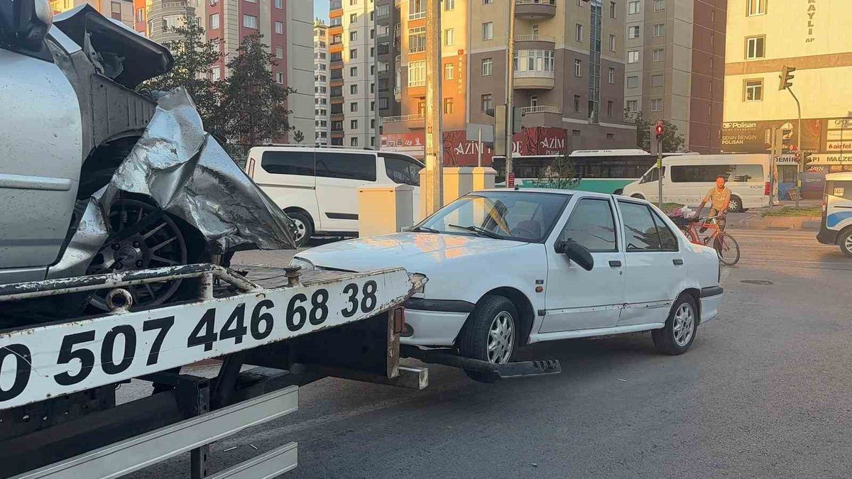 Kayseri'de 2.77 Promil Alkollü Aday Sürücüye Şok: Ehliyeti Daimi İptal, 25 Bin TL Ceza