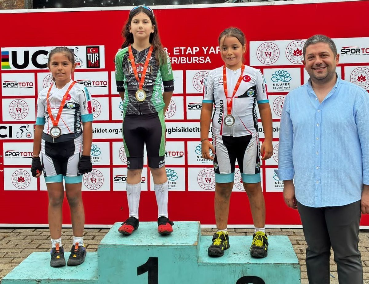 Akhisar'dan Dağ Bisikleti'nde Madalya Başarısı
