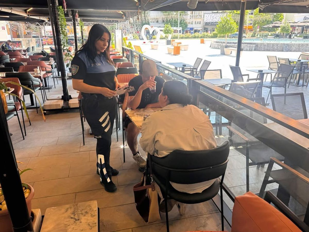 Bozüyük'te kafe işletmecilerine sahte para uyarısı