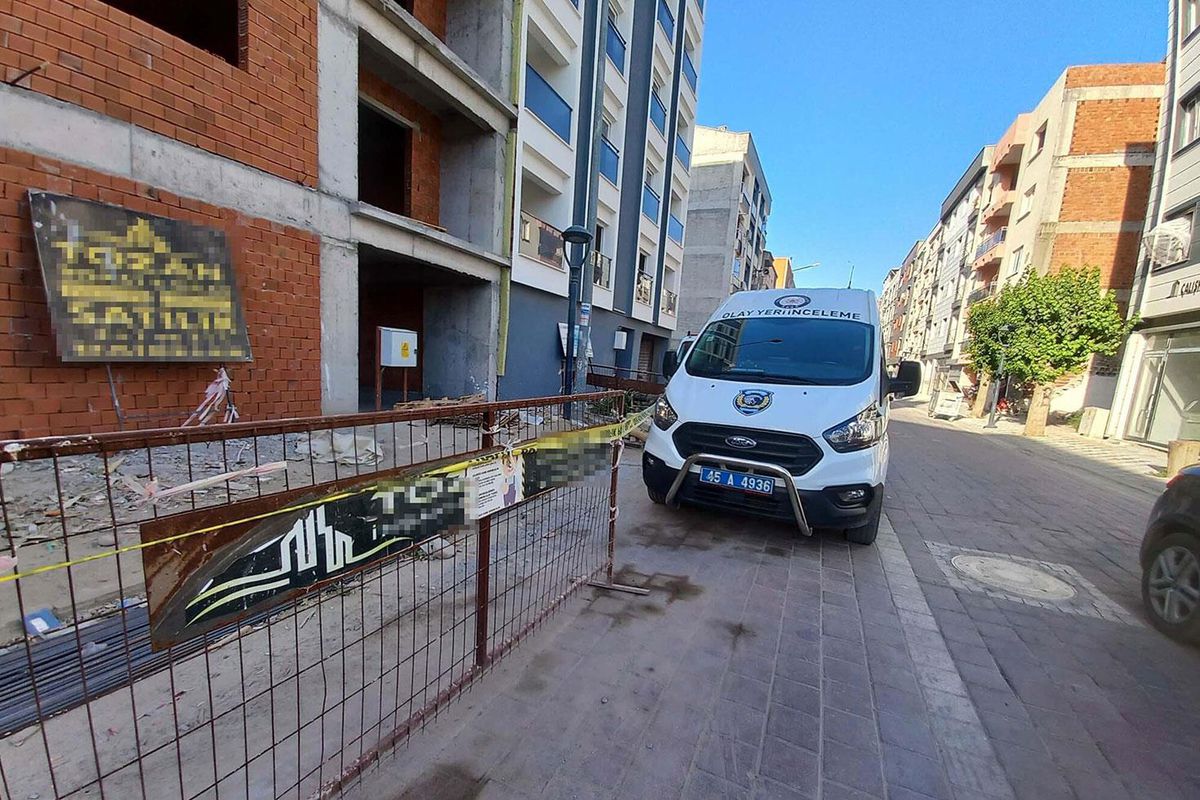 İnşaat İşçisi 3 Metreden Düşerek Hayatını Kaybetti