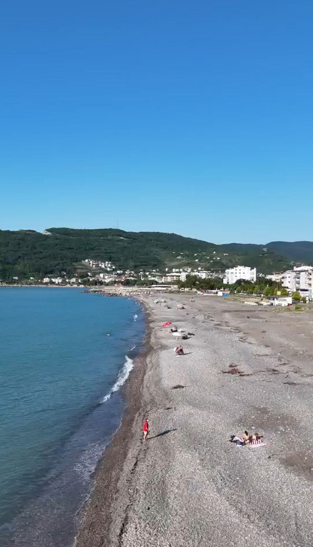 Cide'de sel sonrası deniz keyfi