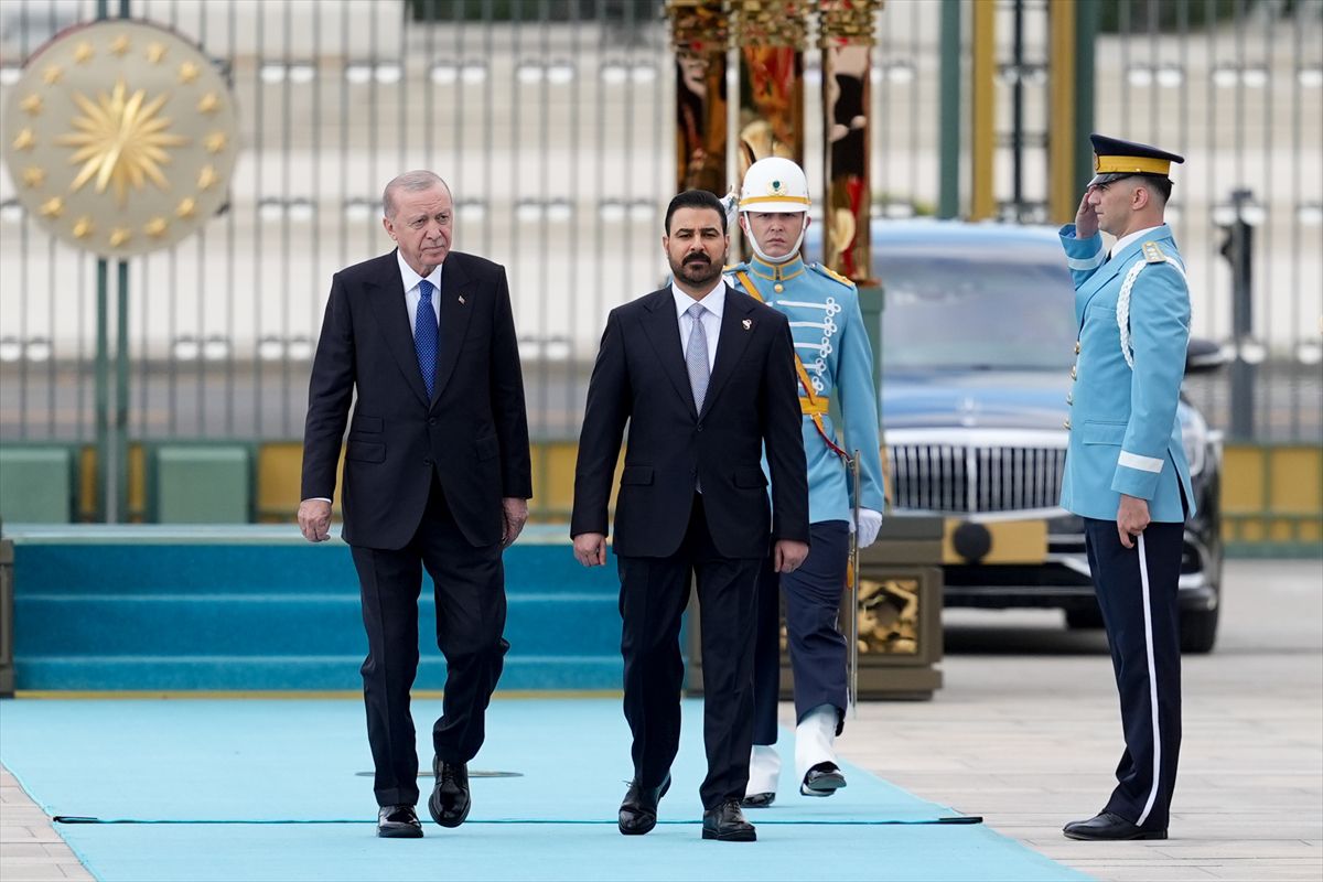 Erdoğan, Irak Başbakanı Zeydi'yi törenle karşıladı