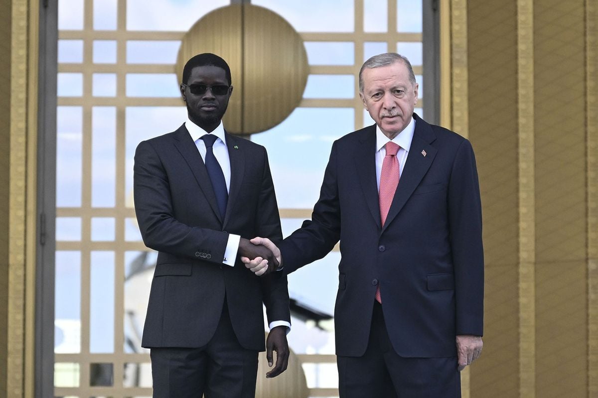 Cumhurbaşkanı Erdoğan ve Senegal Cumhurbaşkanı Faye telefonla görüşüyor.