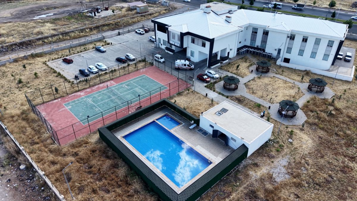 Diyarbakır'da Türkiye'de bir ilk: Hidroterapi havuzu hizmete açıldı