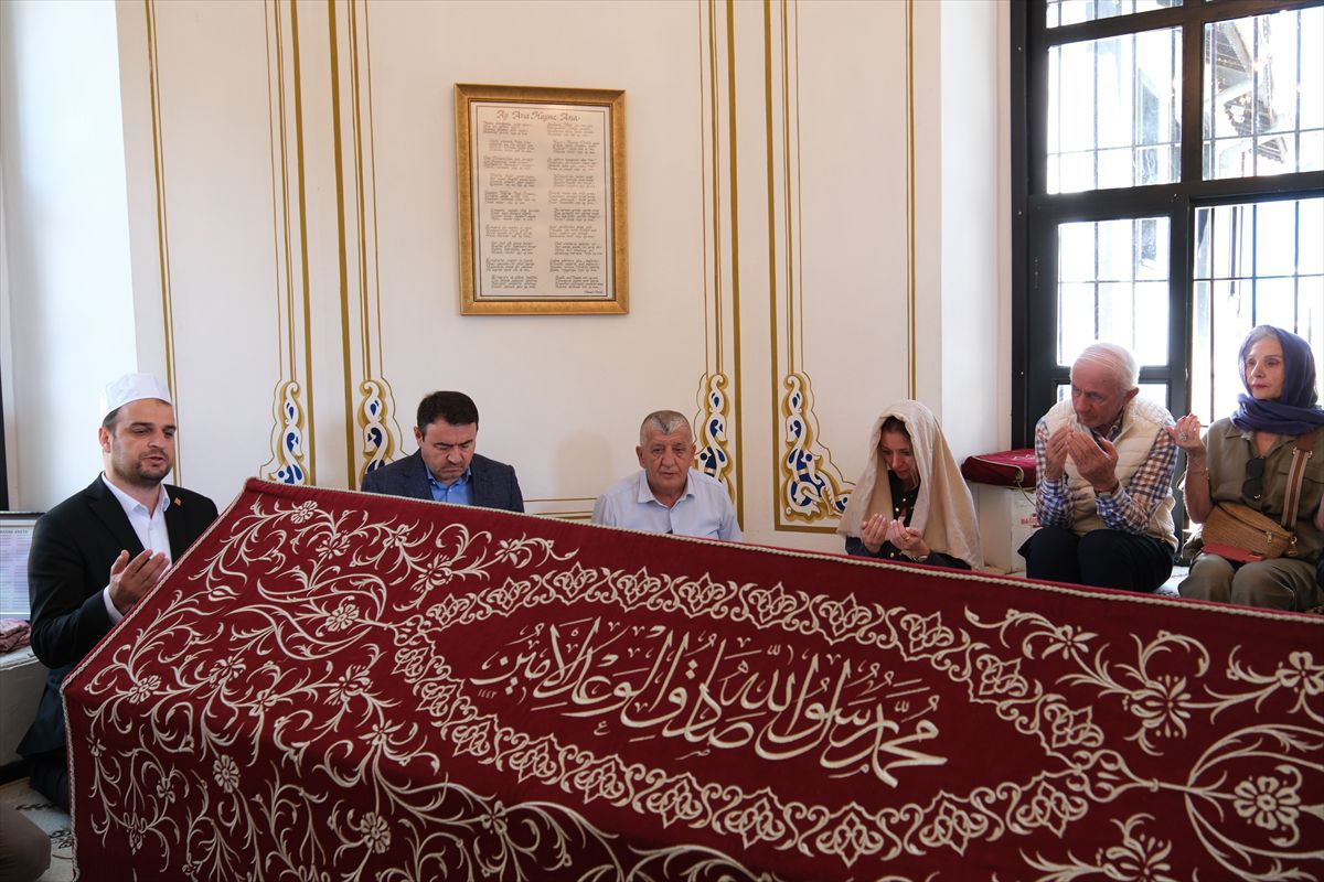 Kütahya Valisi Musa Işın ve NG Grup Kurucu Başkanı Nafi Güral, Domaniç'te bir araya geldi.