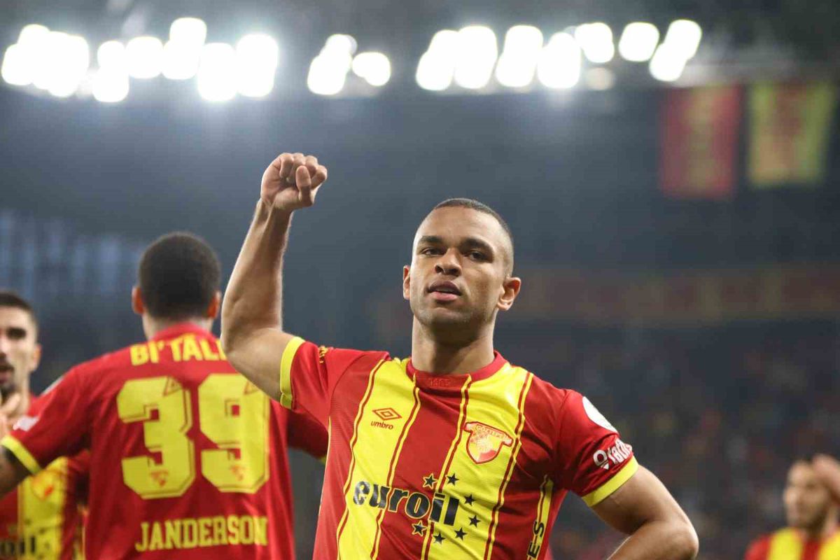 Göztepe'nin Brezilyalı orta saha oyuncusu Juan