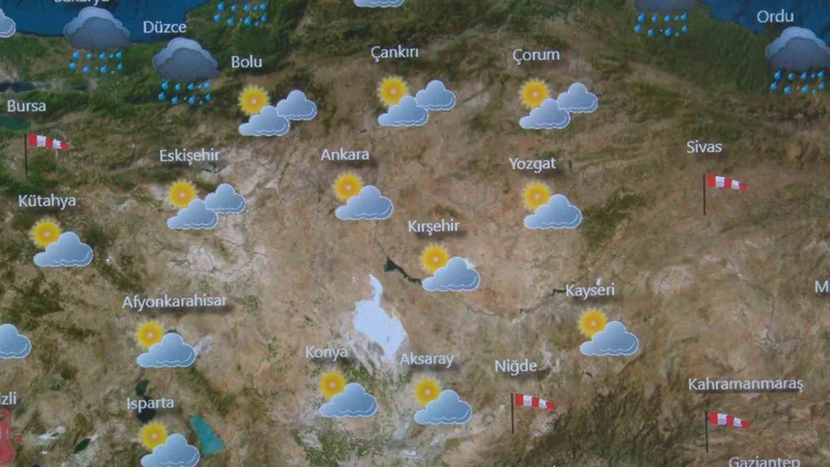 Meteoroloji uzmanı hava durumu tahmini yapıyor.