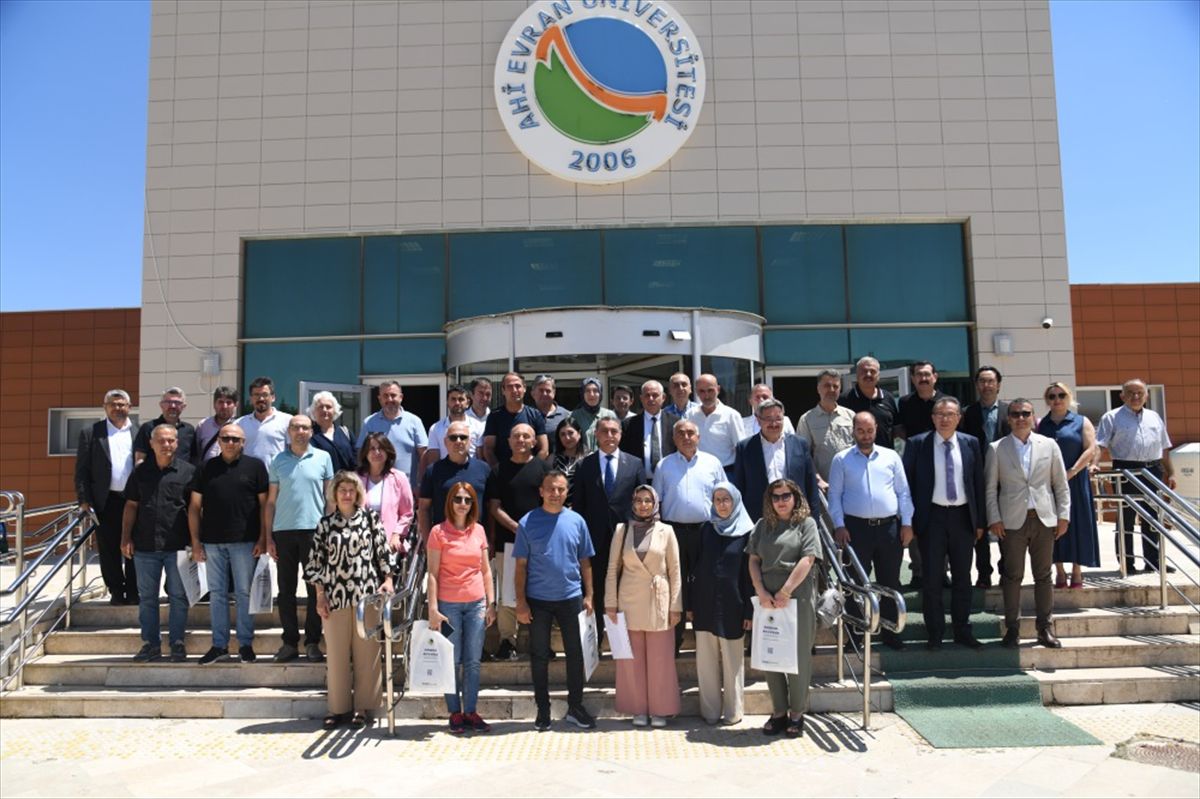 Ahi Evran Üniversitesi'nden Rehberlik Öğretmenlerine YKS Tanıtım Toplantısı