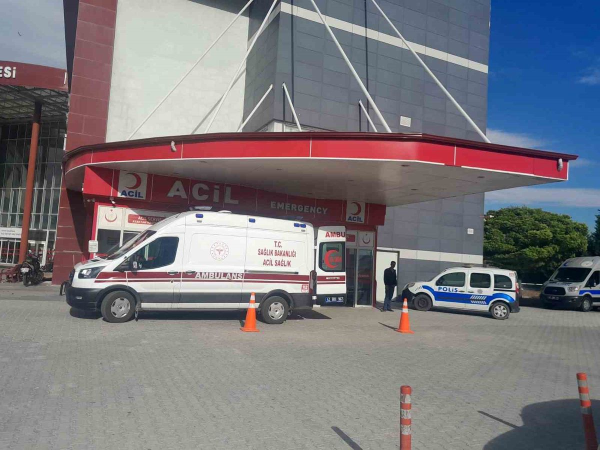 Konya'da İki Otomobil Çarpıştı: 1 Yaralı