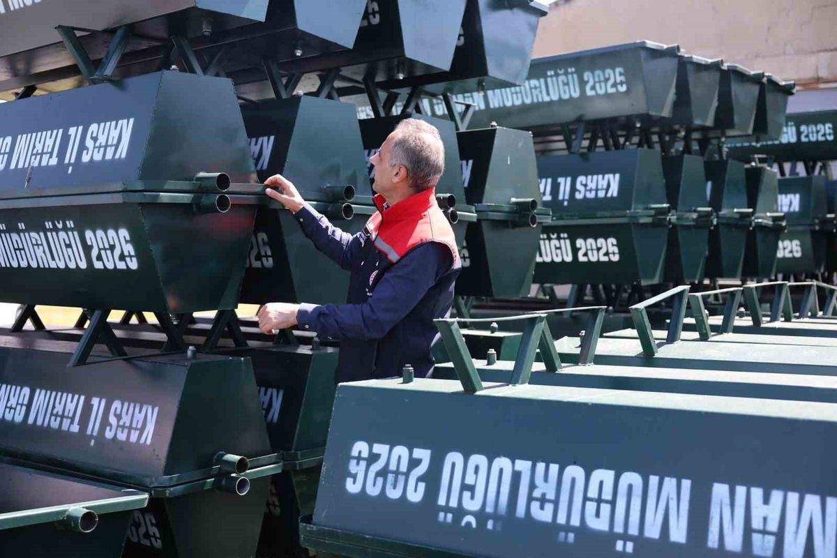 Kars'ta Mera Altyapısı Güçleniyor: Hayvan İçme Suyu Sıvatları Dağıtılıyor