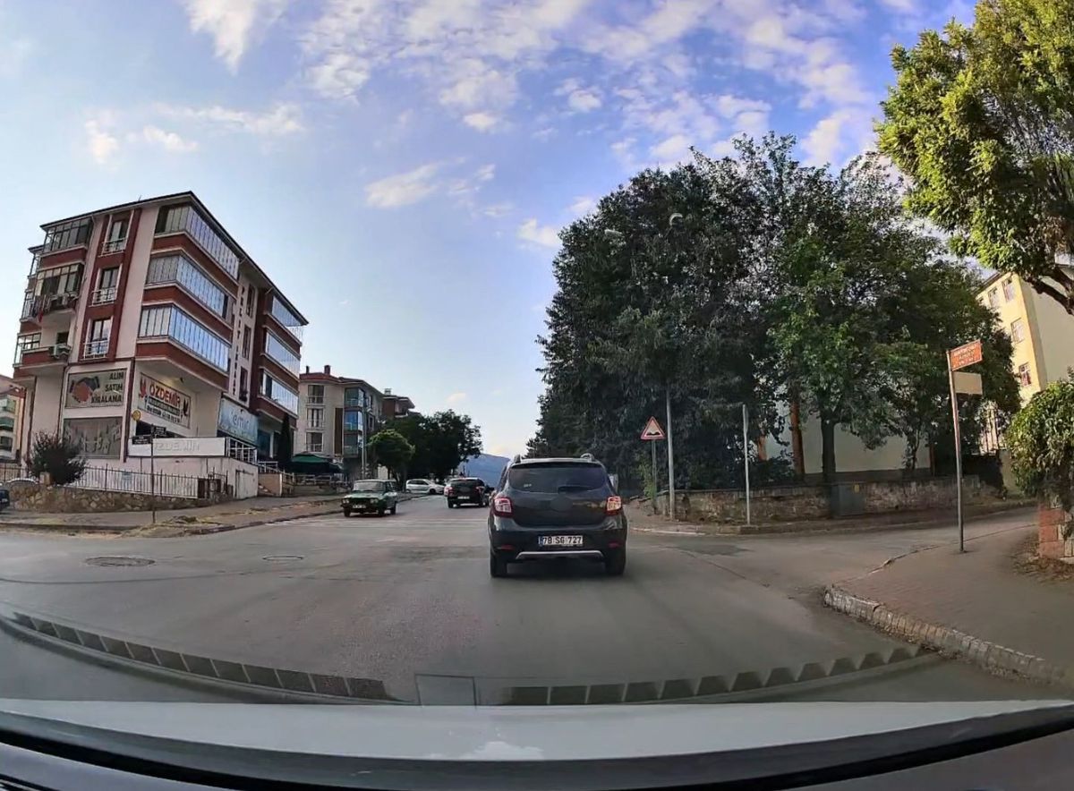 Safranbolu'da hatalı sollama kamerada