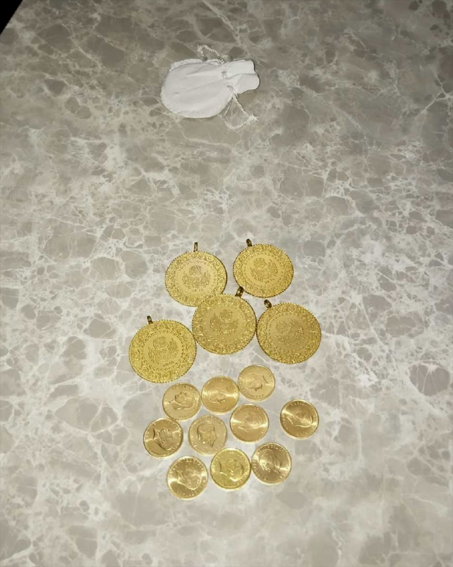 kiz kardesler 40 milyon lira d 20093922 5996 1 m