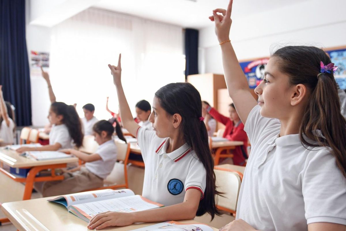 Öğrenciler ve veliler dikkat! Okul yönetmeliği sil baştan değişti