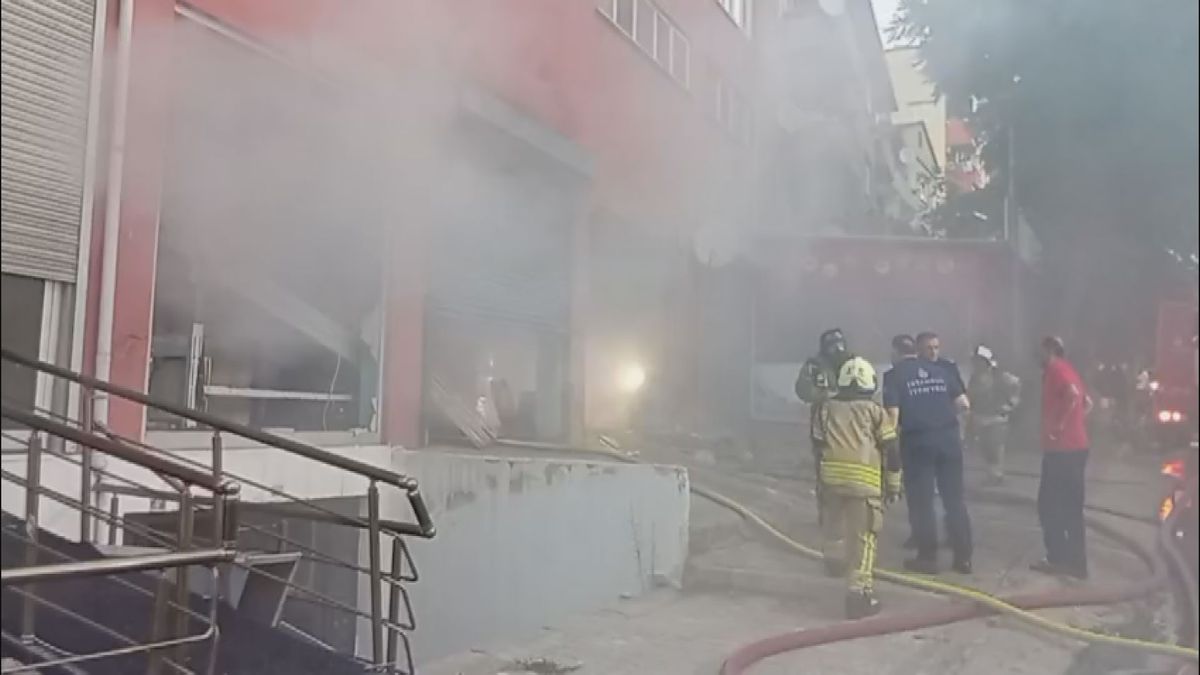 Pendik'te sabun üretim fabrikasında yangın