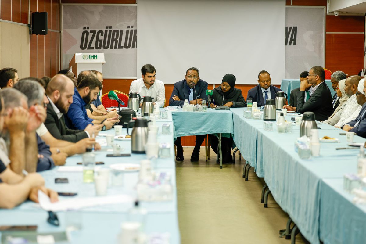 Sudanlı yetkililer İHH'da STK'larla bir araya geldi: 'İnsani krize yeterli yardım gelmiyor'