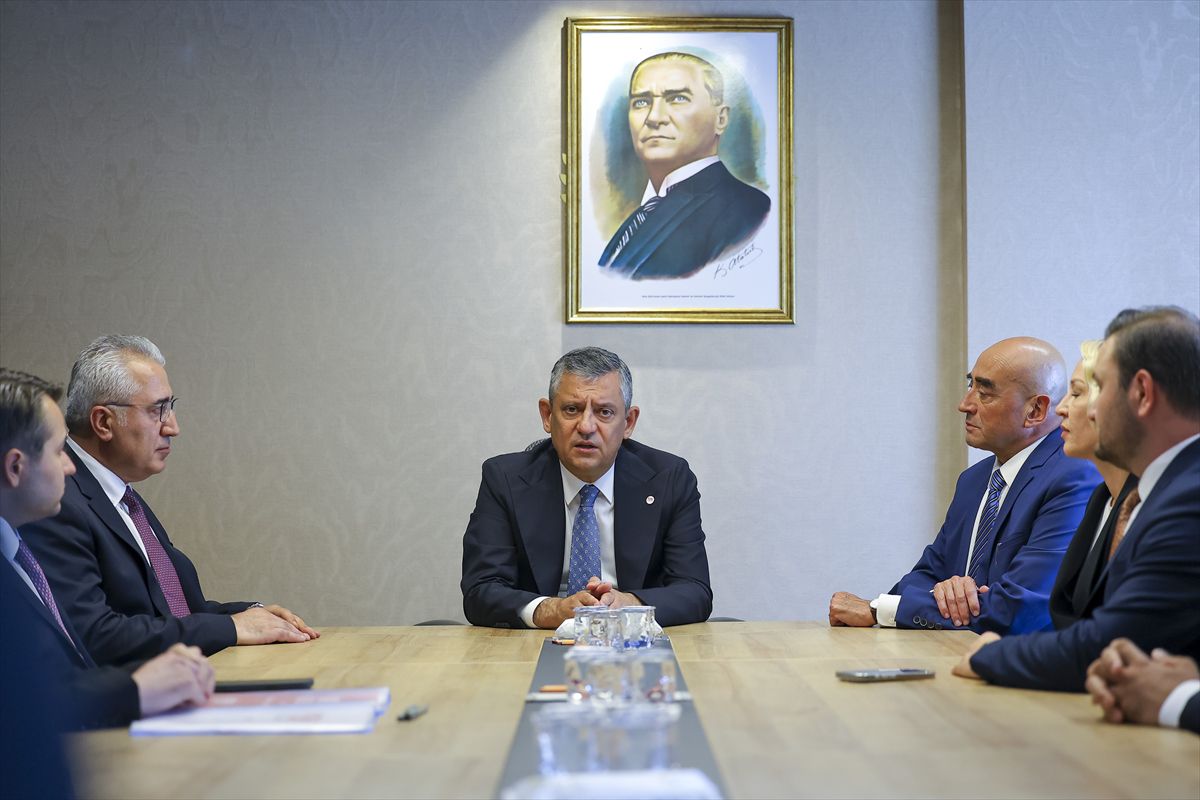 Yeni Parti Yüksek Disiplin Kurulu'nun ilk toplantısı.