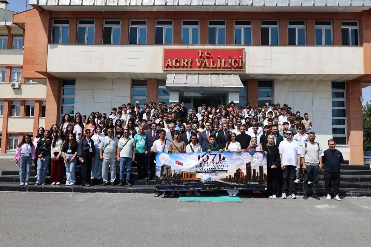 1071 Ruhundan Türkiye Yüzyılı Vizyonuna yolculuk devam ediyor