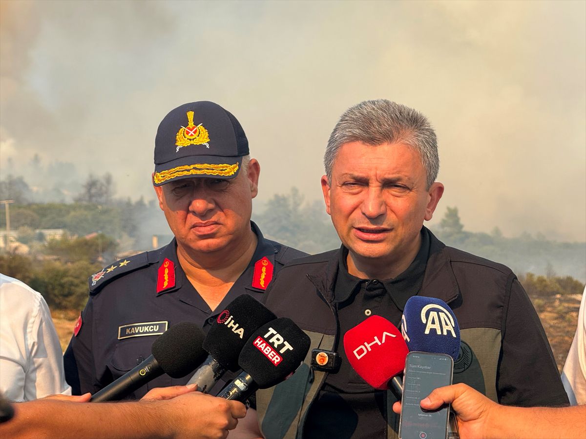 Antalya'da iki günde çıkan 12 yangından 10'u söndürüldü