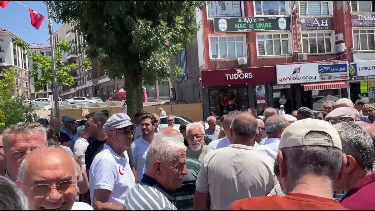 CHP Aksaray’da toplu istifa