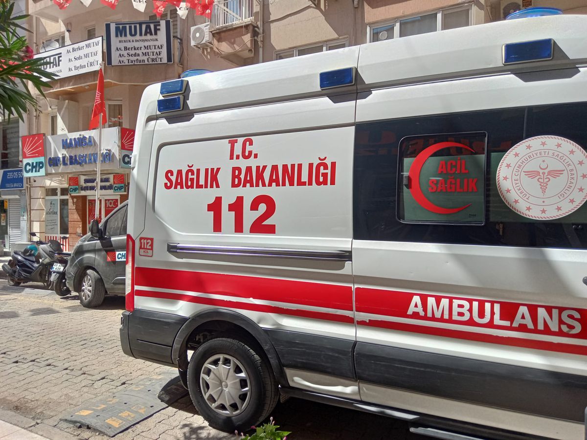 CHP Manisa İl Başkanlığı'ndaki kavganın ardından açıklama: Olay kişisel tartışmadan ibaret