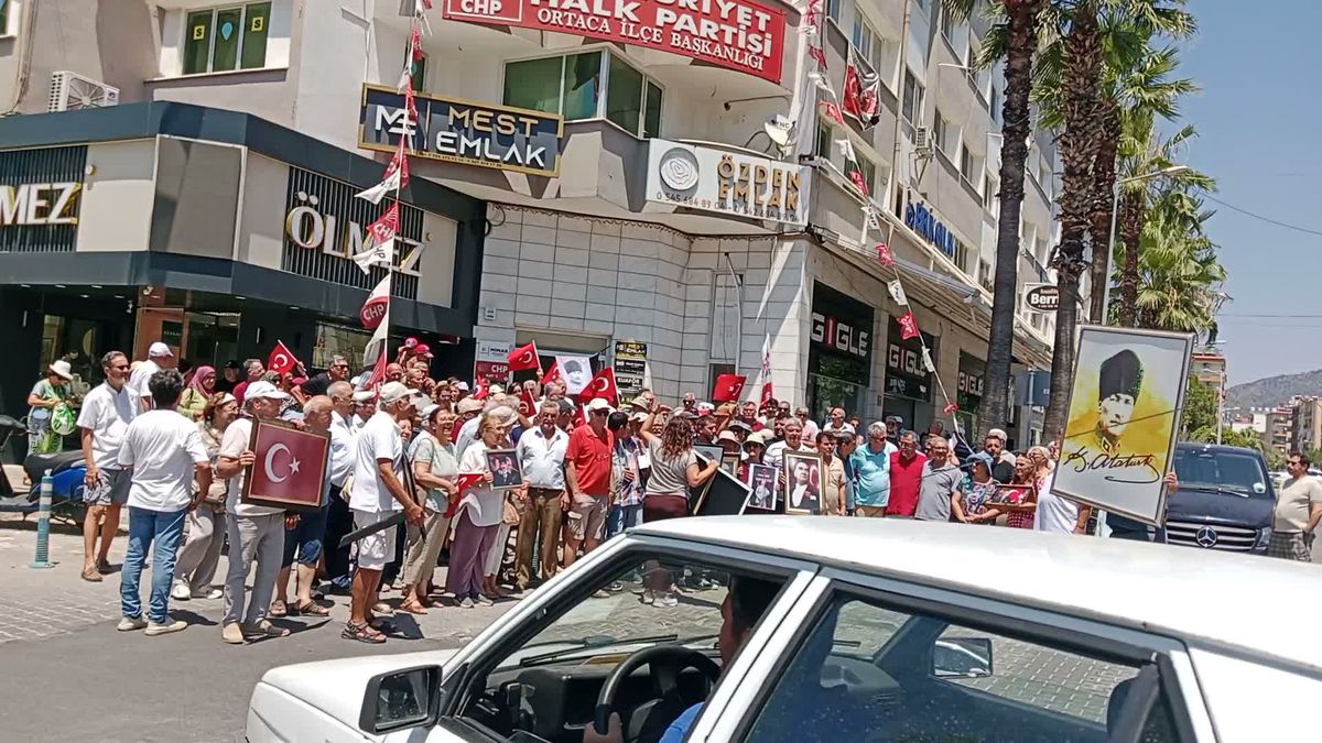 CHP Ortaca İlçe Örgütü'nde toplu istifa