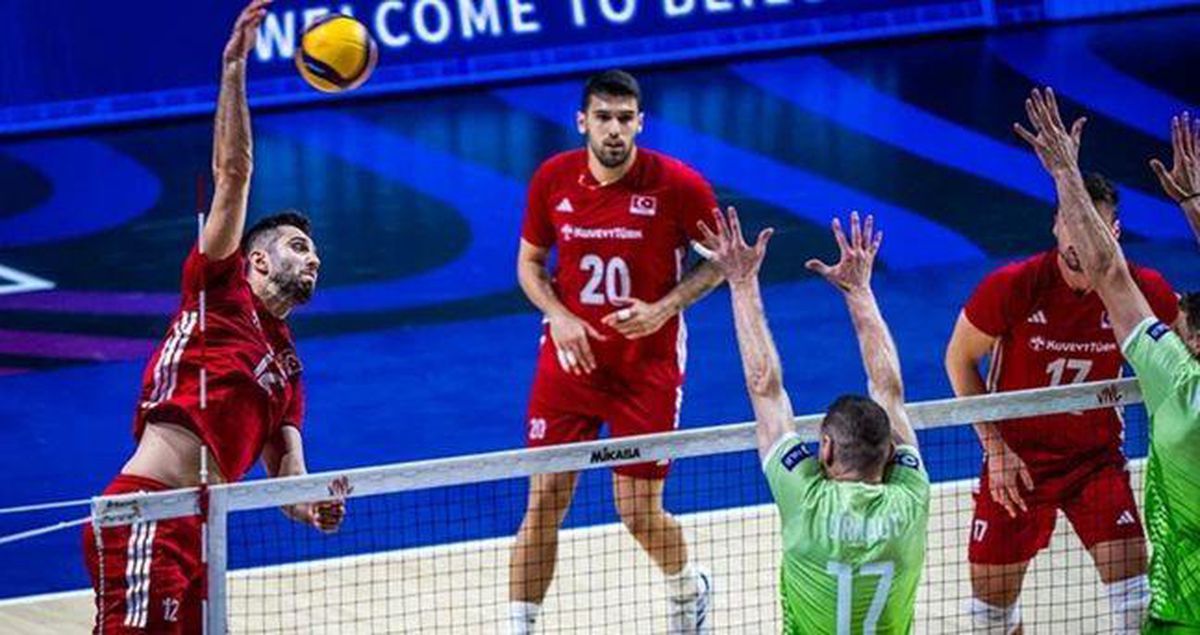 Filenin Efeleri elendi mi? Türkiye Slovenya voleybol maçı kaç kaç bitti? Filenin Efeleri maç sonucu