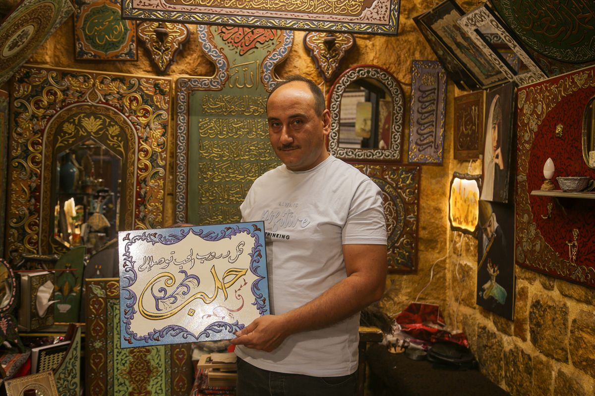 Halepli el sanatları ustası, 1400 yıllık ahşap kabartma sanatını gelecek nesillere taşıyor