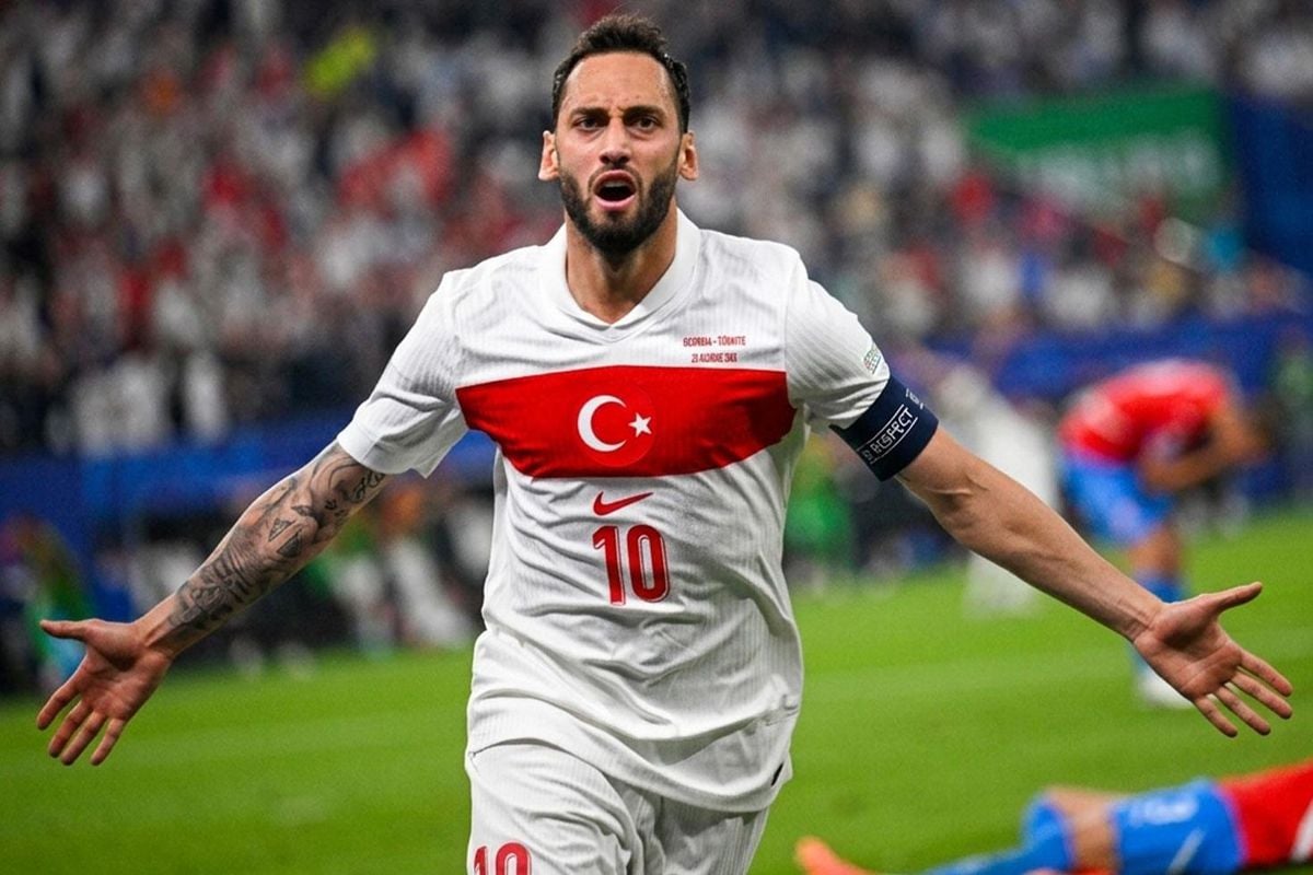 İmzalar atıldı! Hakan Çalhanoğlu'nun kuzeni de artık Süper Lig'de