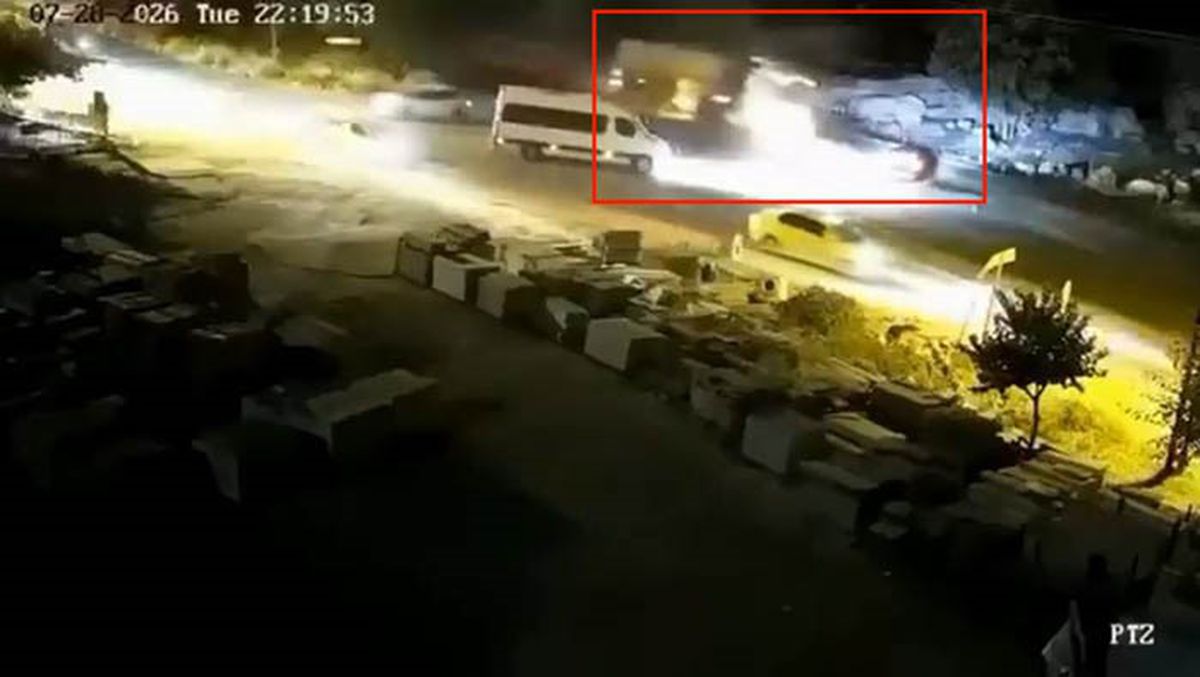 Mardin’de 3 kişinin öldüğü kazanın güvenlik kamerası görüntüleri ortaya çıktı