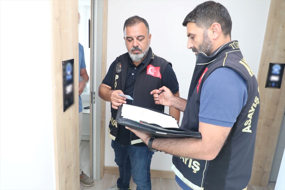 Antalya'da günübirlik konaklama yerleri ile araç kiralama firmaları denetlendi