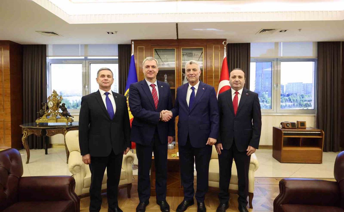 Bakan Bolat, Moldova Başbakan Yardımcısı Osmochescu’yu ağırladı: İkili ticaret ve savunma sanayi görüşüldü