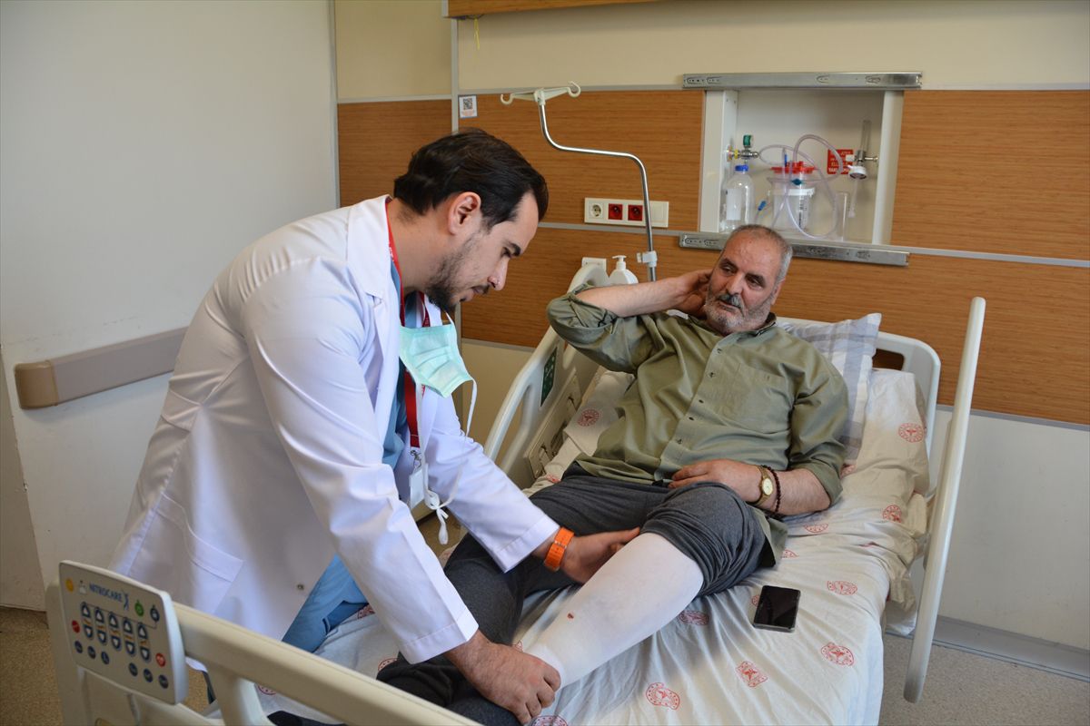 Bitlis'te ilk kez uygulanan yöntemle pıhtısı temizlenen hastanın sağlık durumu iyi