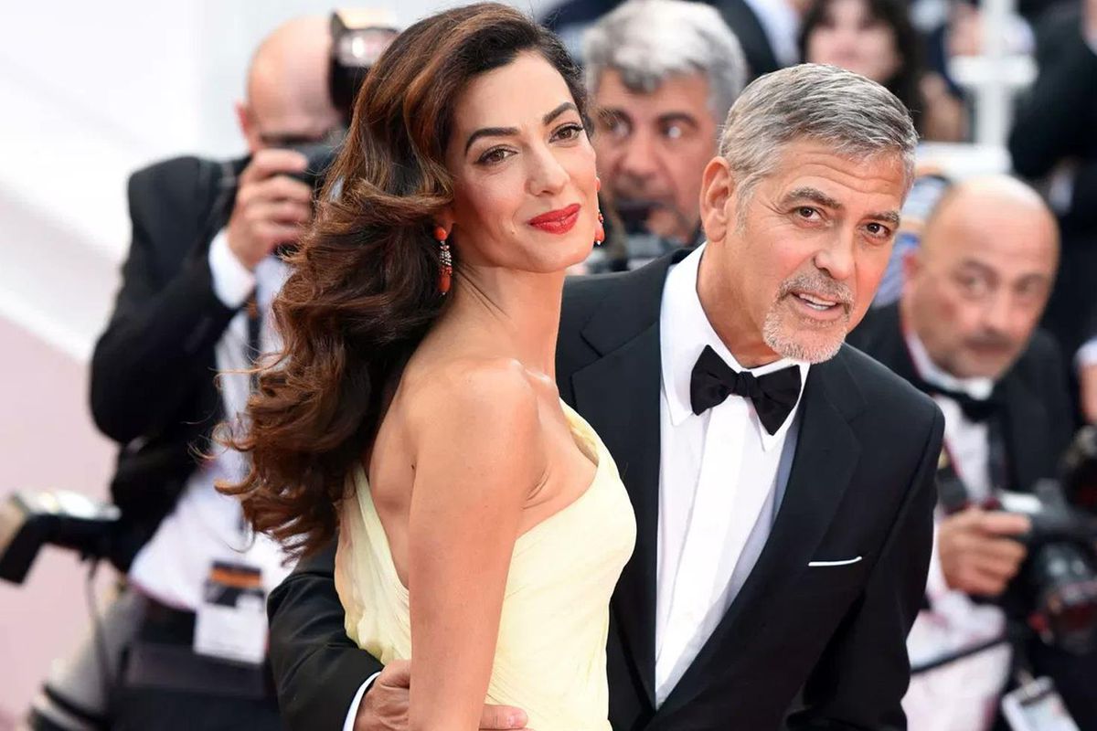 Fransa'daki yangınlarda Amerikalı ünlü aktör George Clooney'nin evi de tahliye edildi
