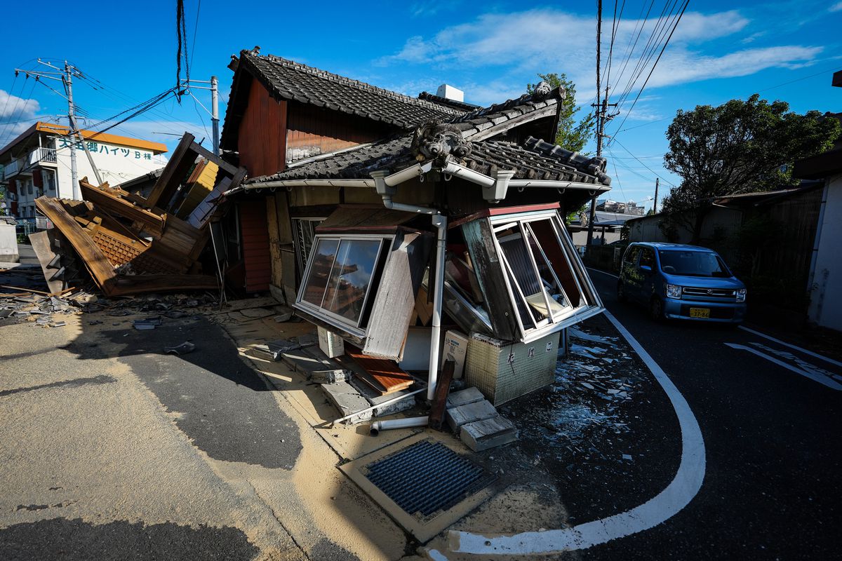 Japonya'da Kumamoto eyaletini vuran depremde hayatını kaybedenlerin sayısı 30'a yükseldi
