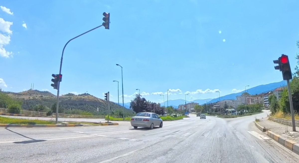 Karabük’te trafik ihlalleri kameralara yansıdı