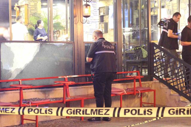 Adana'da Kebapçıya Silahlı Saldırı: 4 Yaralı