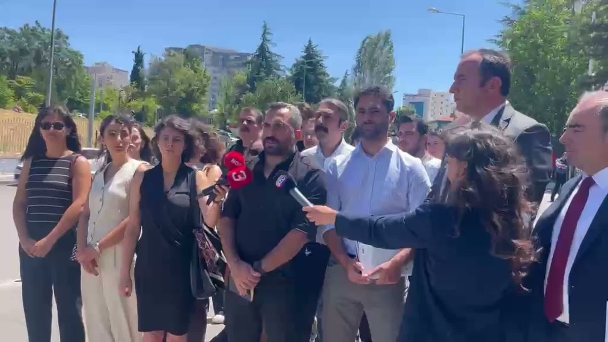 Mağdur öğretmenlerden Çalışma ve Sosyal Güvenlik Bakanlığı toplantısı sonrası açıklama: 'Toplantı bizce anlamlı olduğu kadar da verimli geçti'